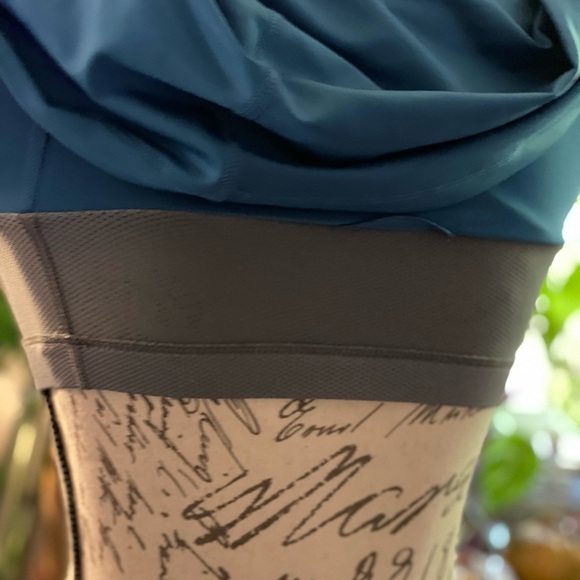 Nike Dri-Fit Tank - Picture 8 of 9